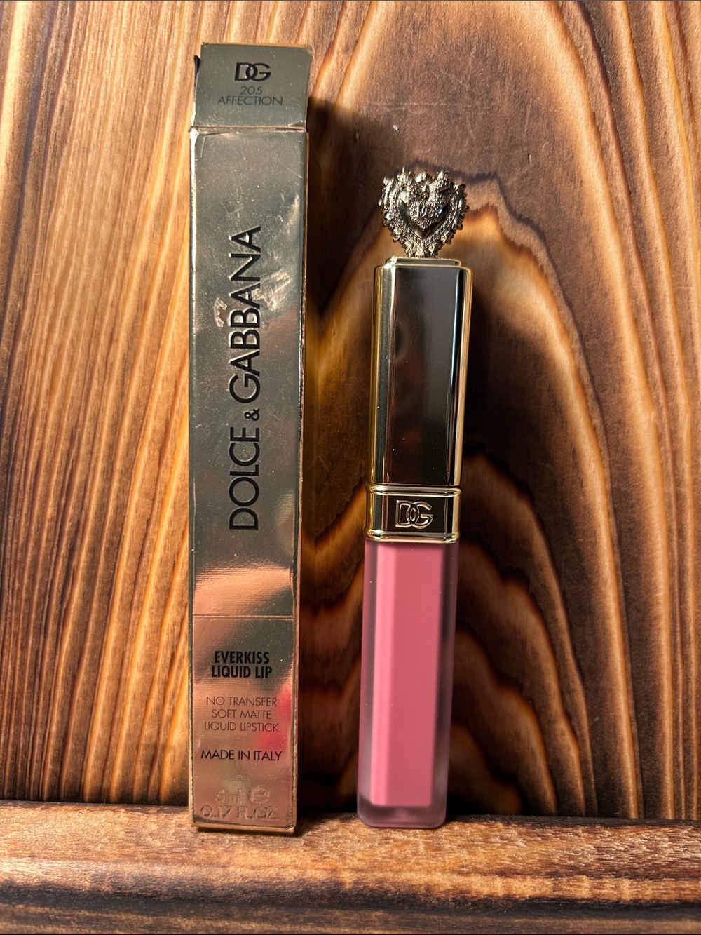 Dolce & Gabbana EverKiss Liquid Lip in Mauve Pink with Gold Cap